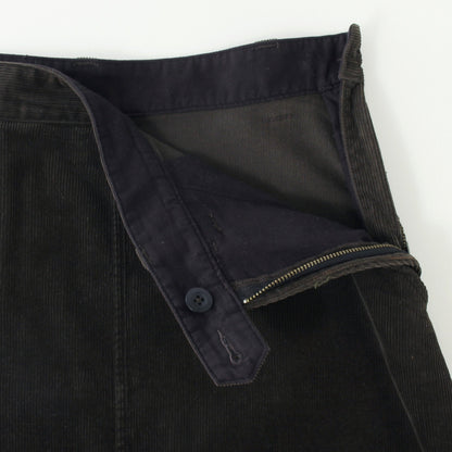 DRY COTTON NEEDLECORD SKIRT