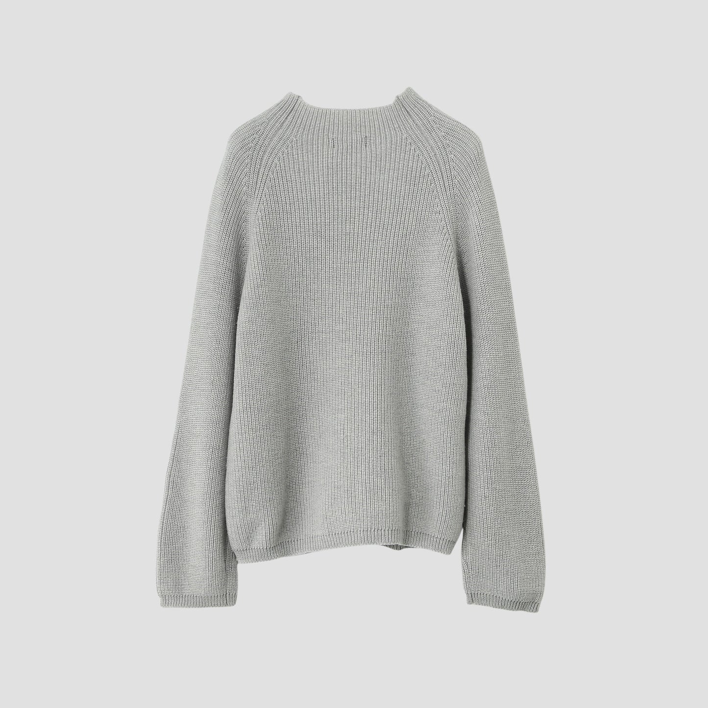 LIGHTWEIGHT WOOL KNIT