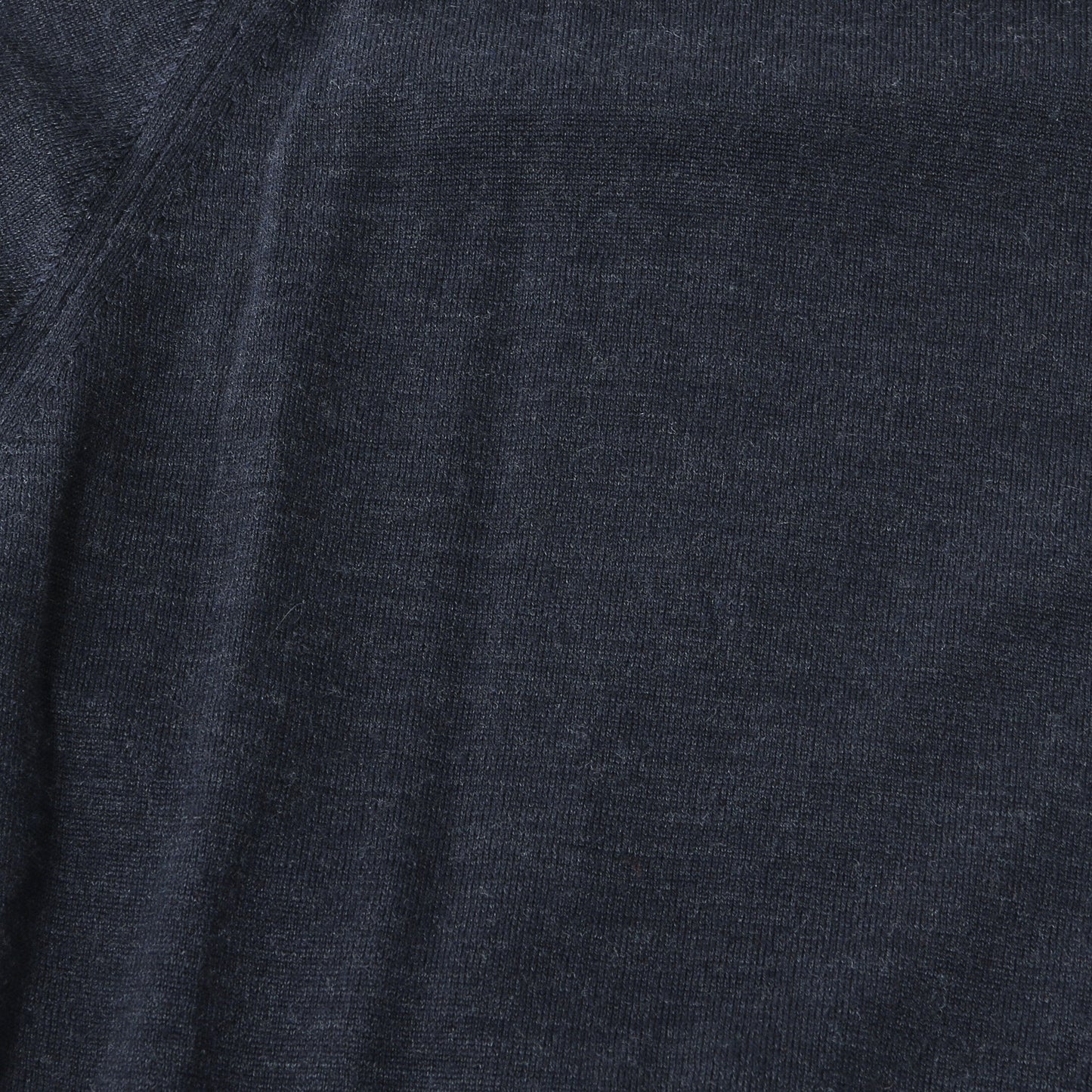 WOOL TURTLE NECK KNIT