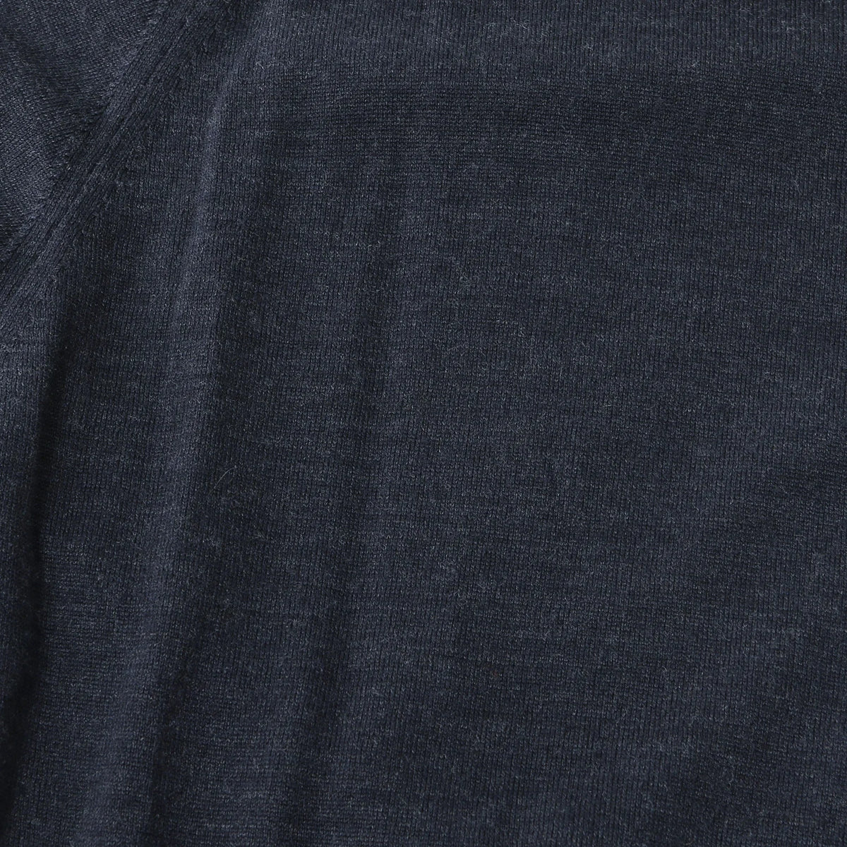 WOOL TURTLE NECK KNIT