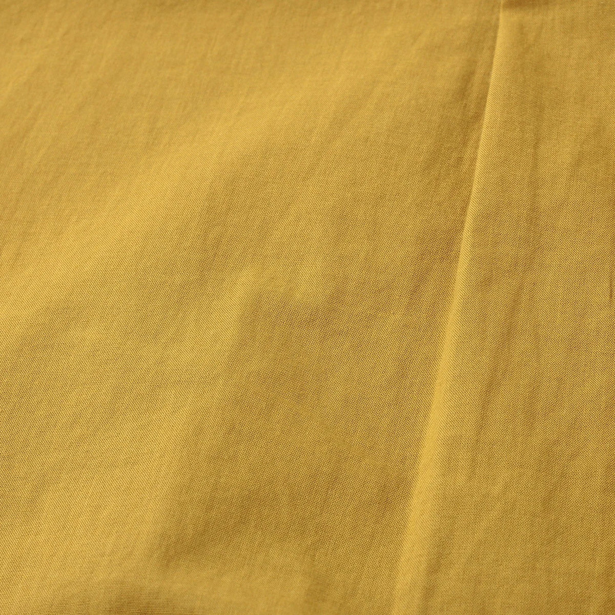PIECE DYED WASHED COTTON SHIRT