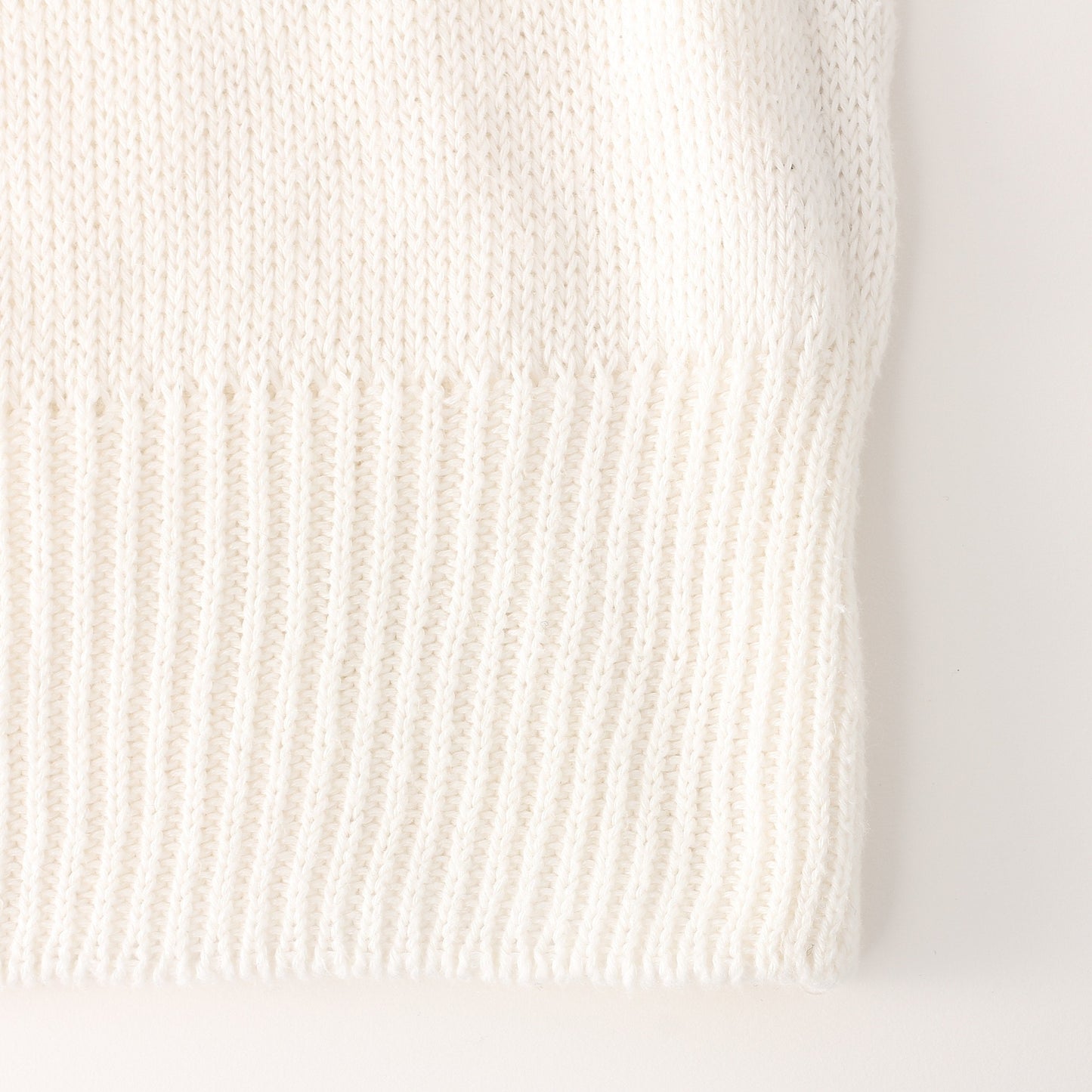 LONG SLEEVE CREW NECK KNIT