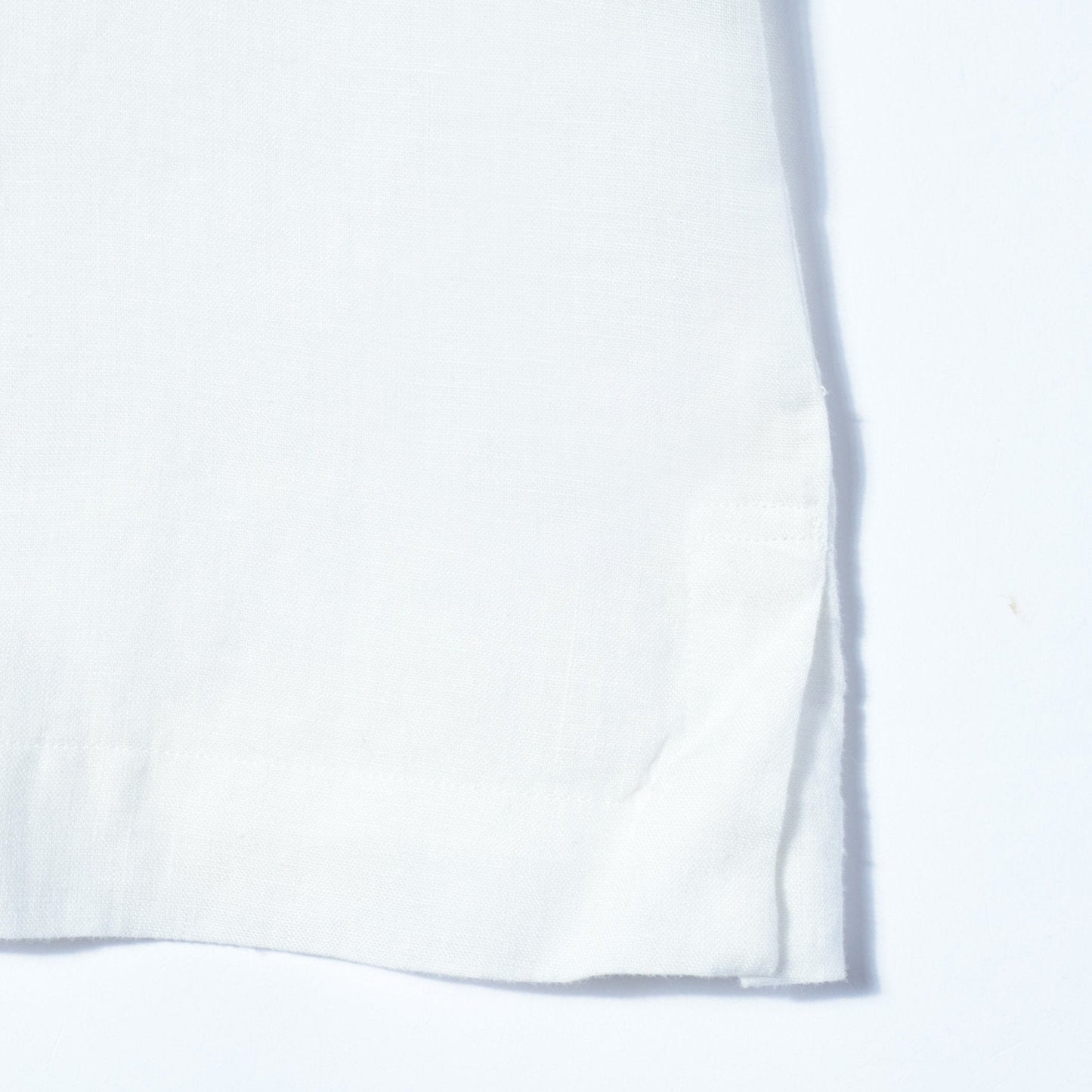 CLEAN LINEN SHIRT