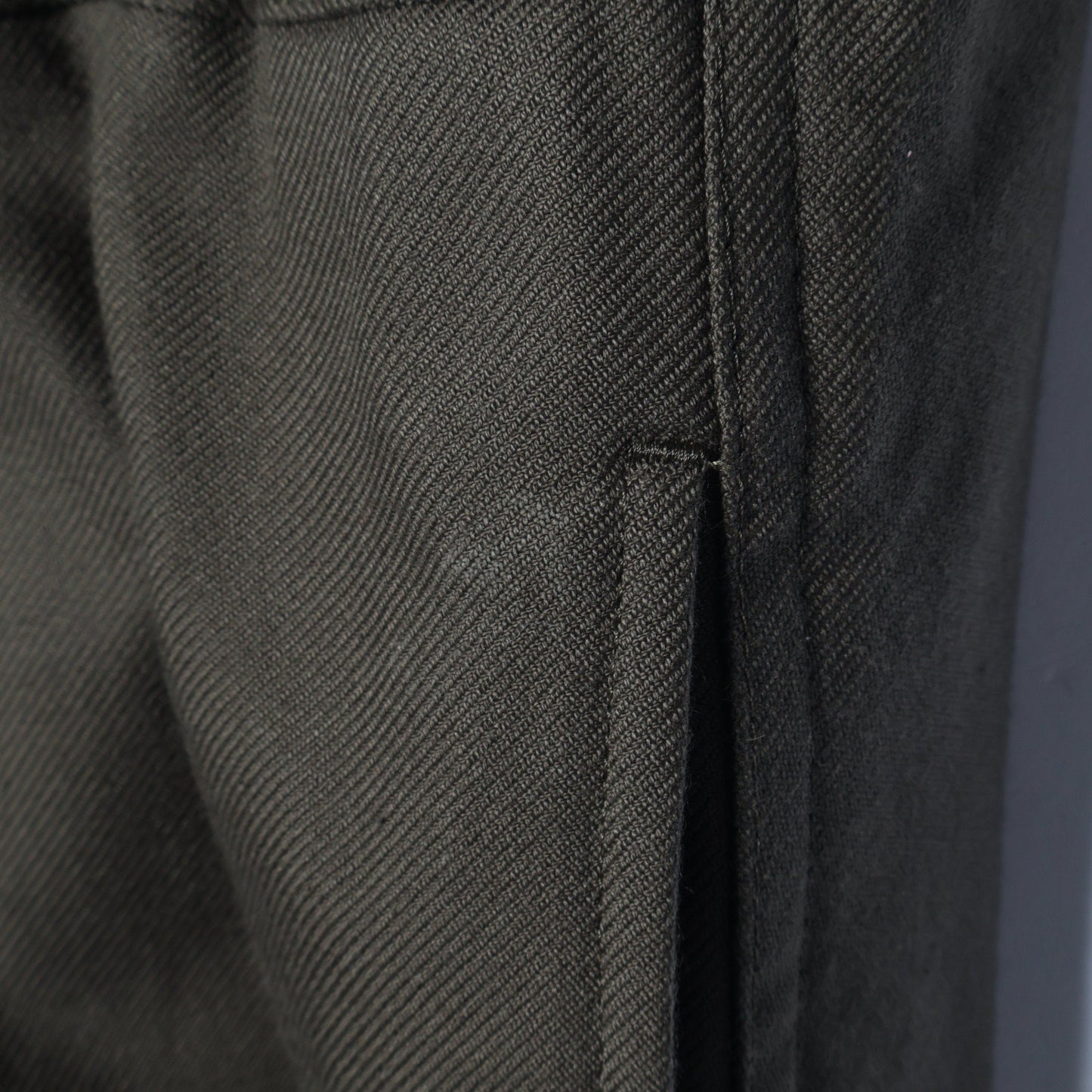 DENSE COTTON TWILL TROUSERS
