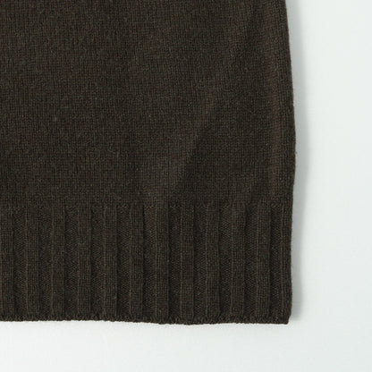 SLEEVELESS TURTLENECK KNIT