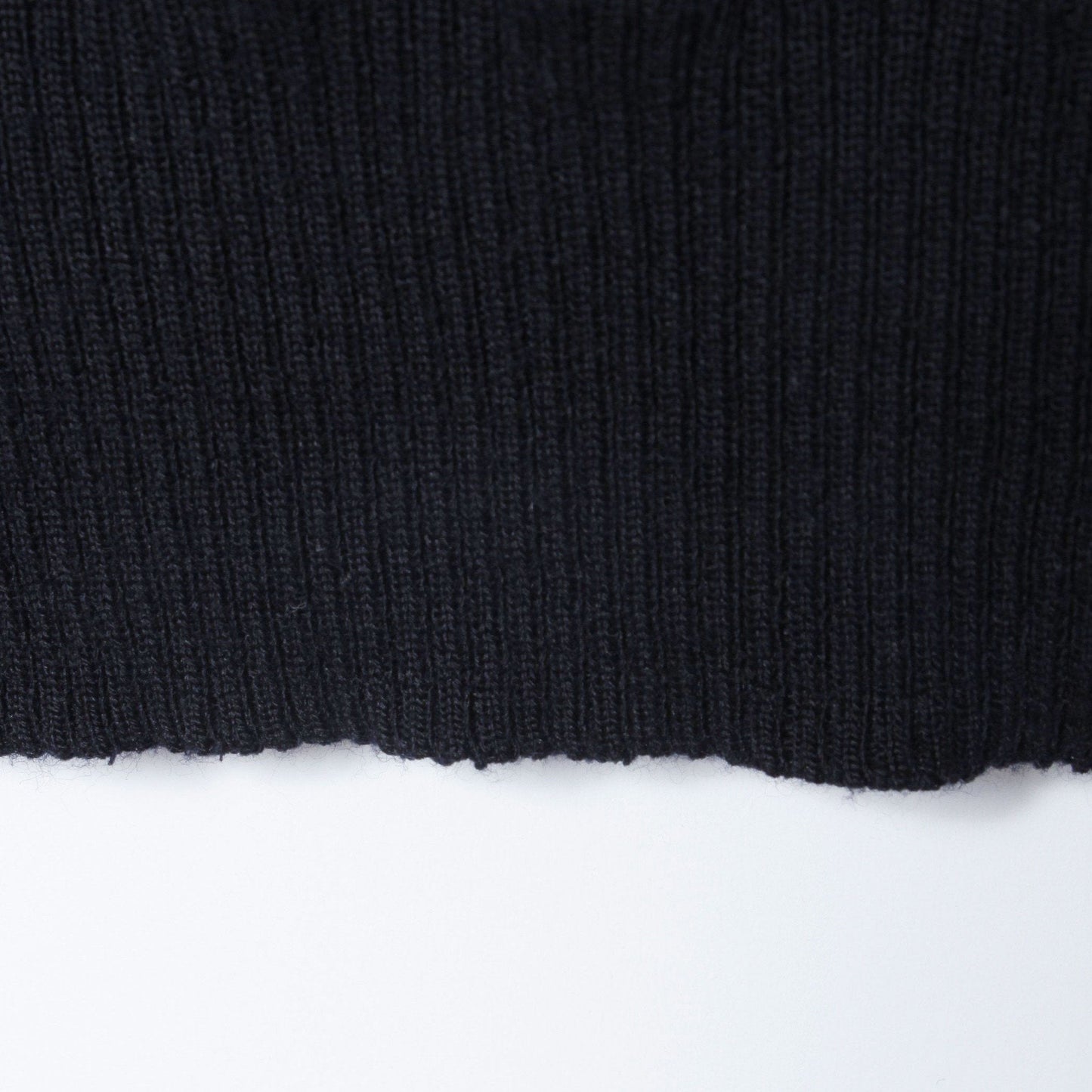 SUPERFINE WOOL KNIT