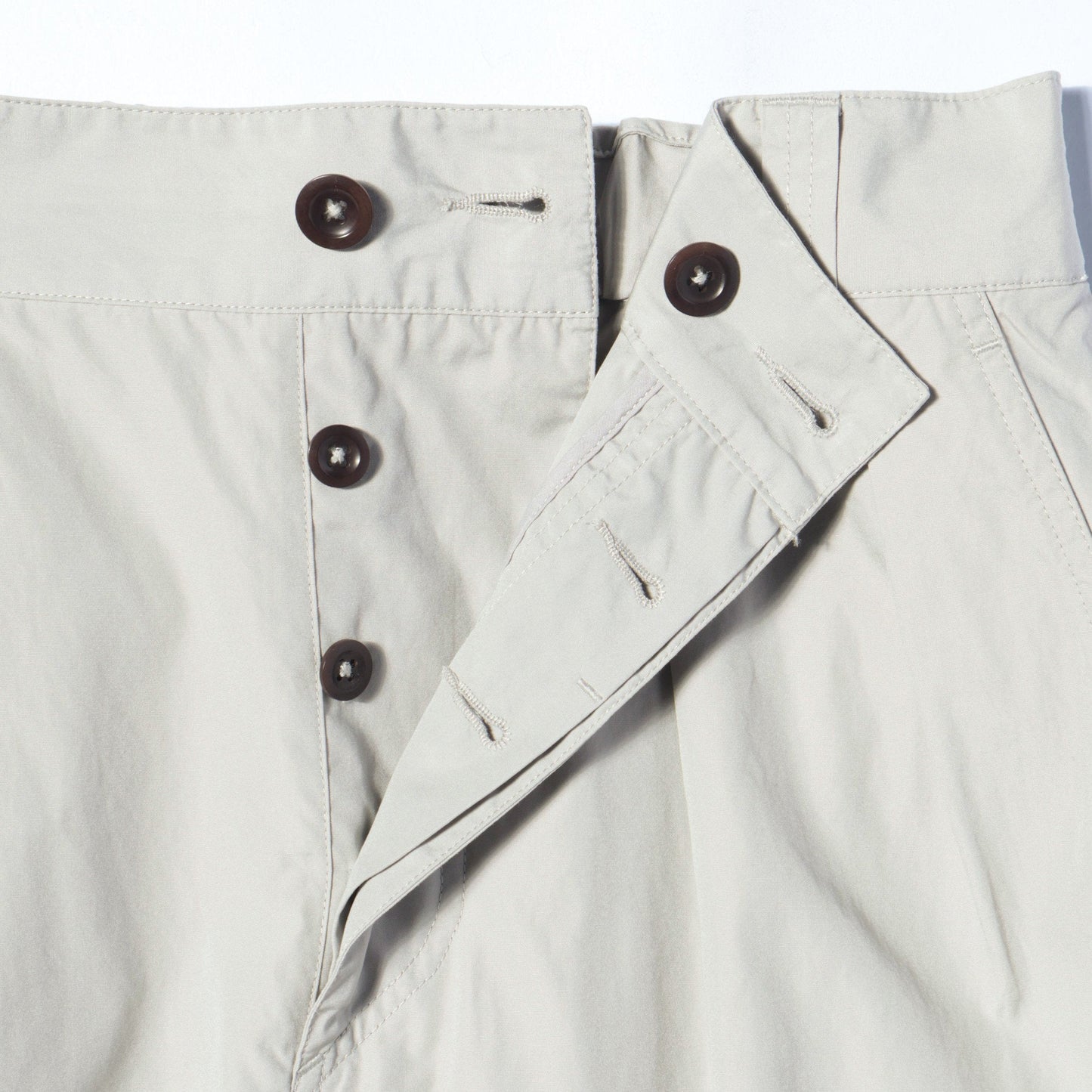 FINE COMPACT COTTON POPLIN TROUSERS