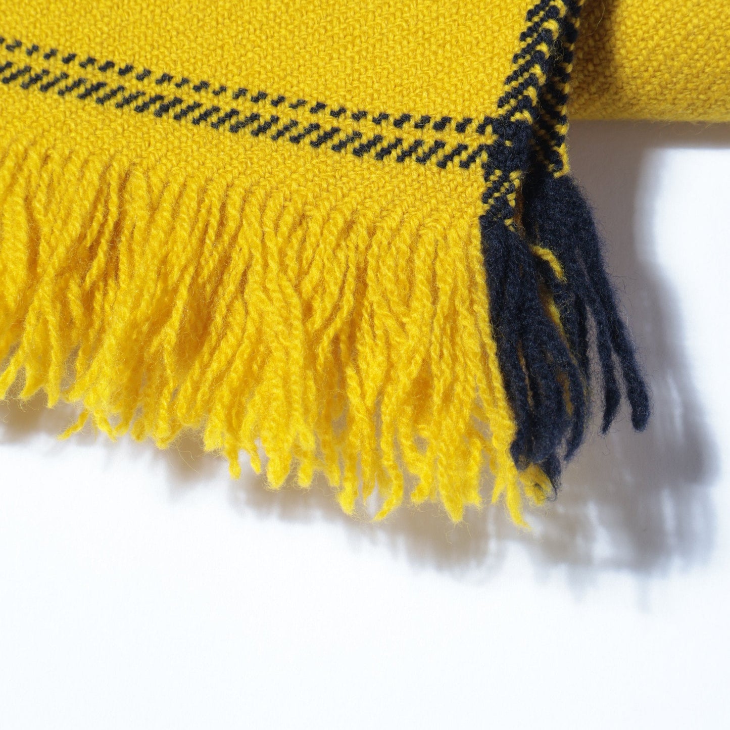 SELVEDGE WOOL SCARF