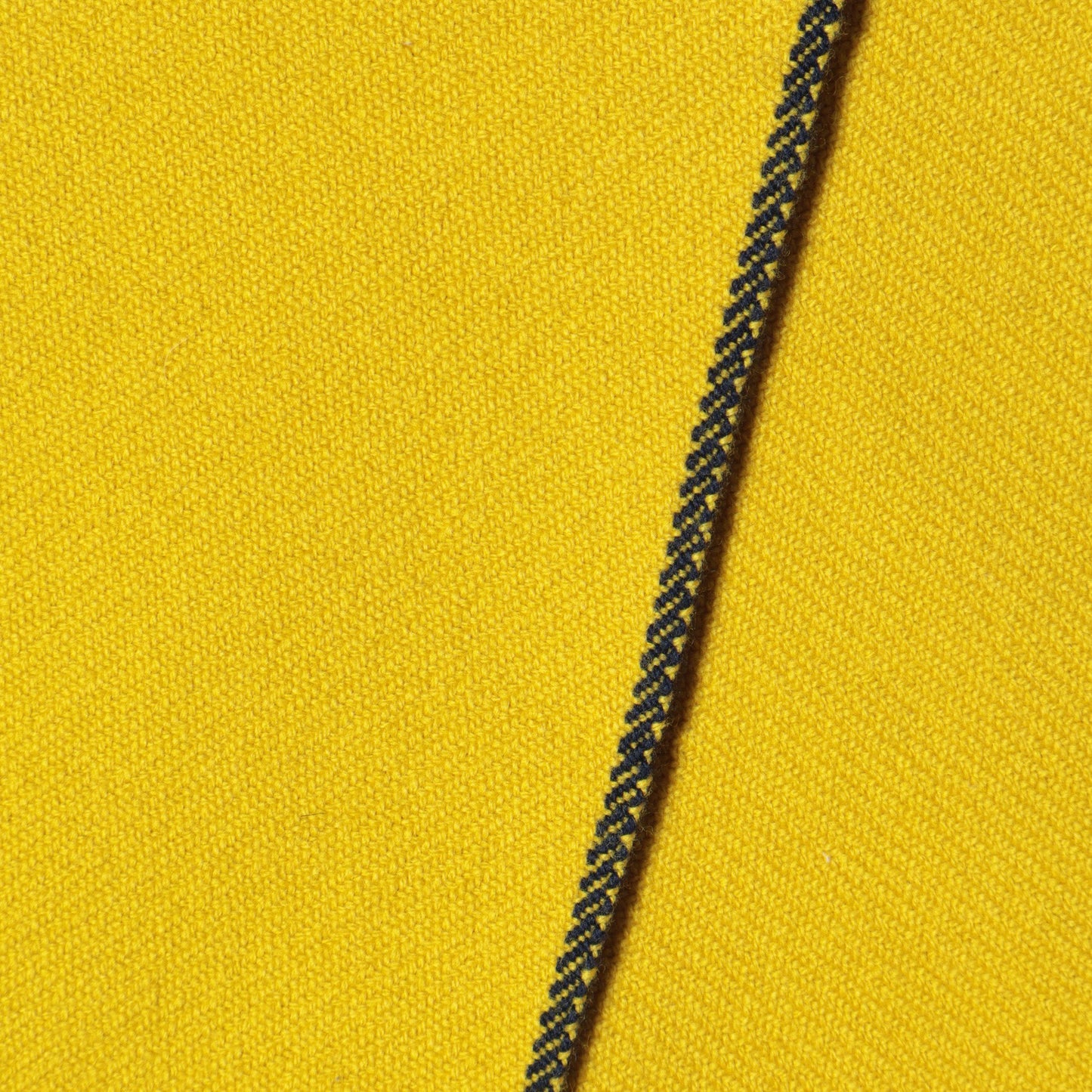 SELVEDGE WOOL SCARF