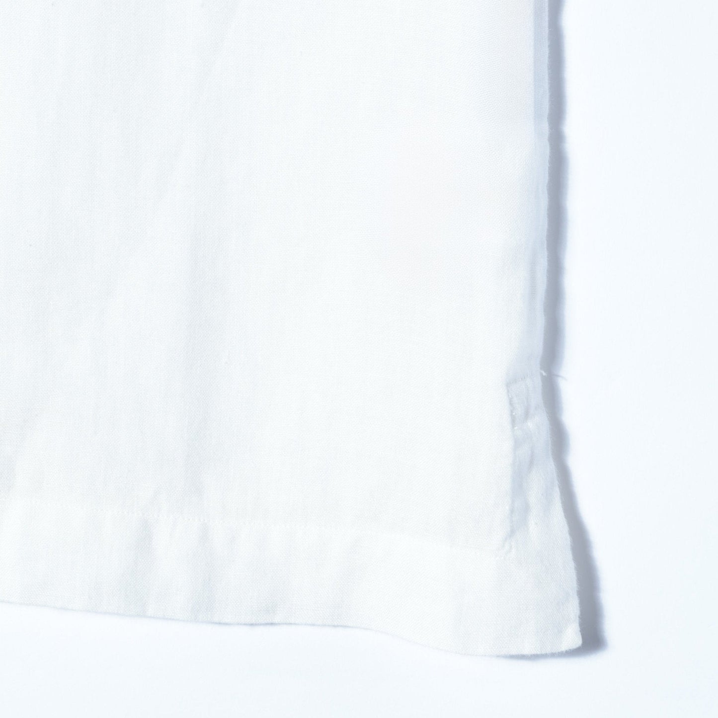 CLEAN LINEN SHIRT