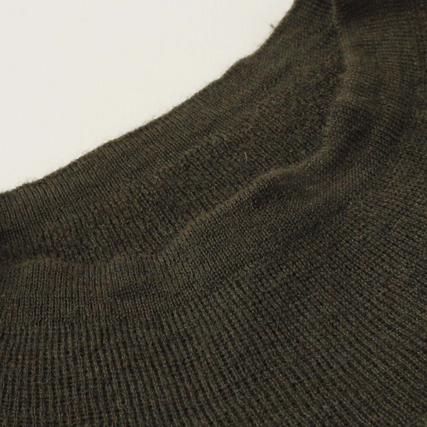 PURE WOOL KNIT
