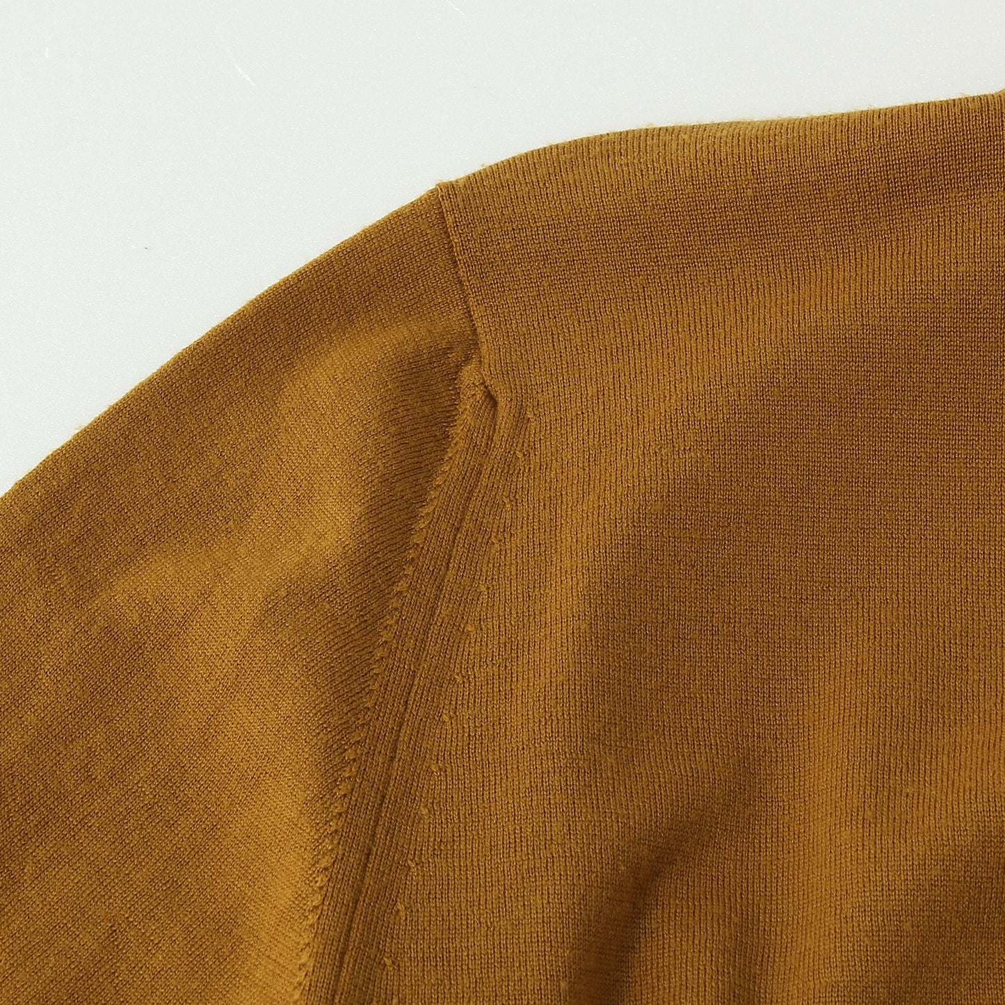 BUTTON ED ROLL NECK KNIT