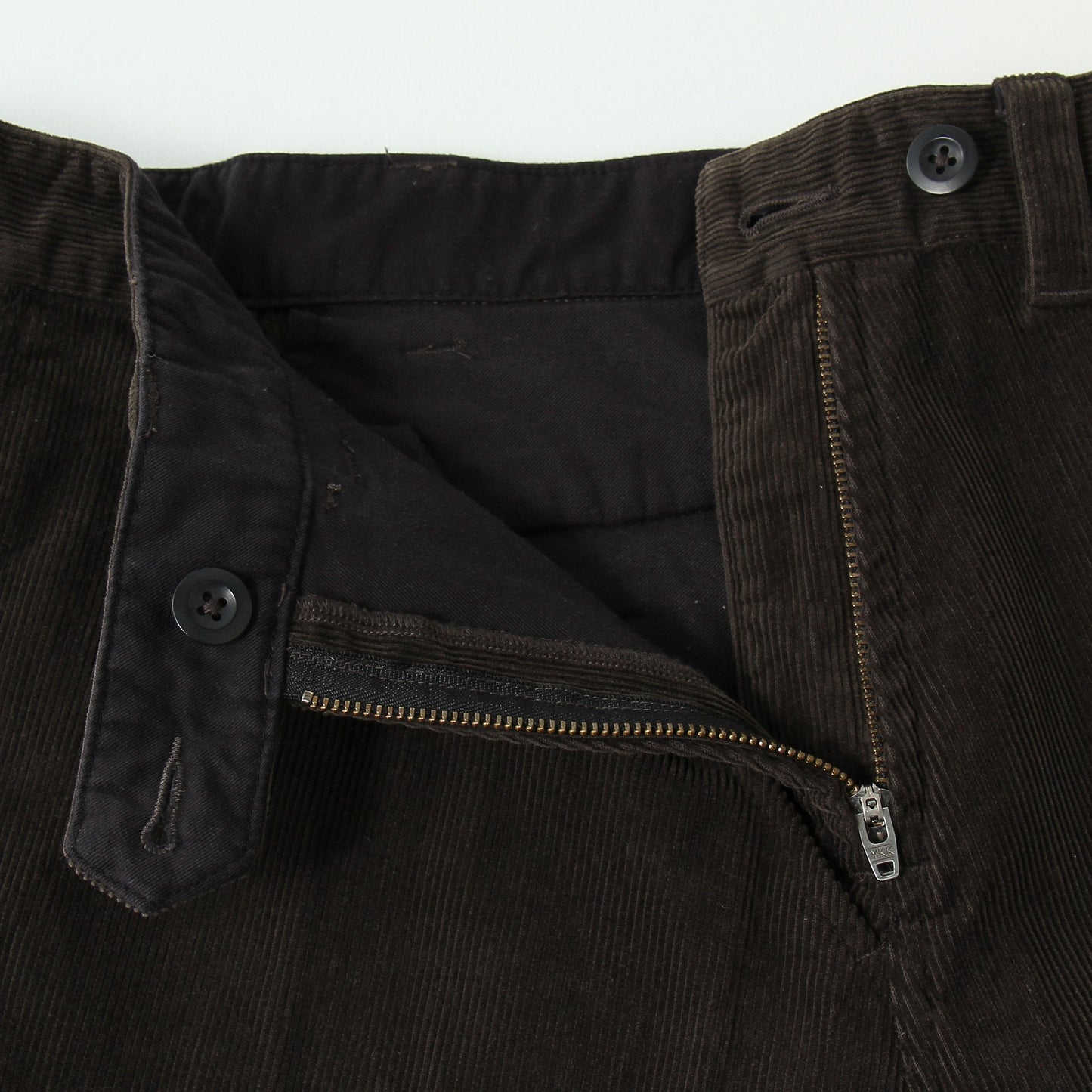 DRY COTTON NEEDLECORD SKIRT