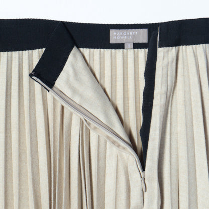LIGHT FLANNEL SKIRT