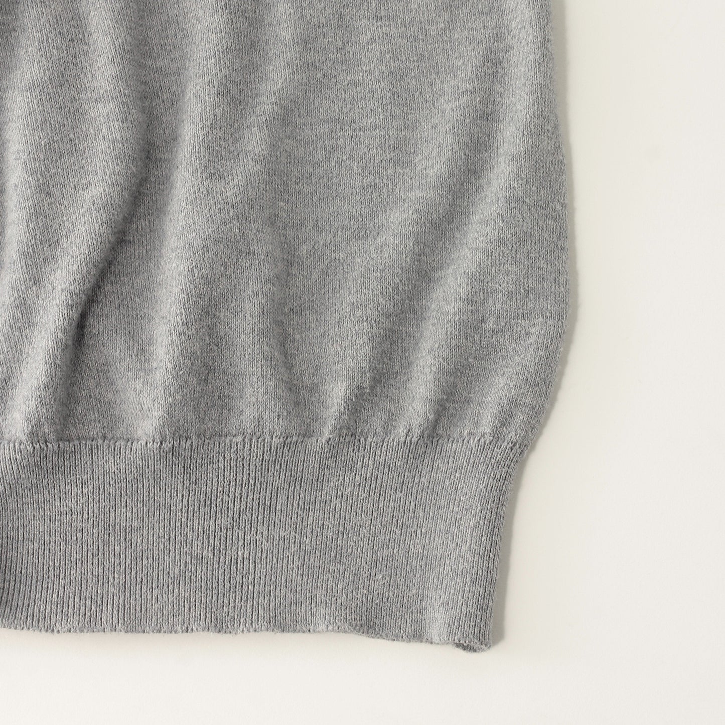 RELAXED V NECK CARDIGAN KNIT