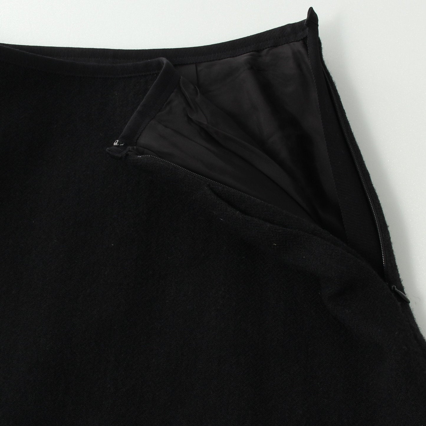 TINY HERRINGBONE WOOL SKIRT