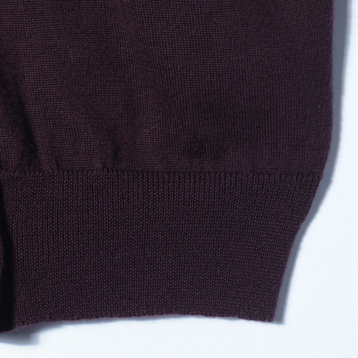 MERINO WOOL KNIT