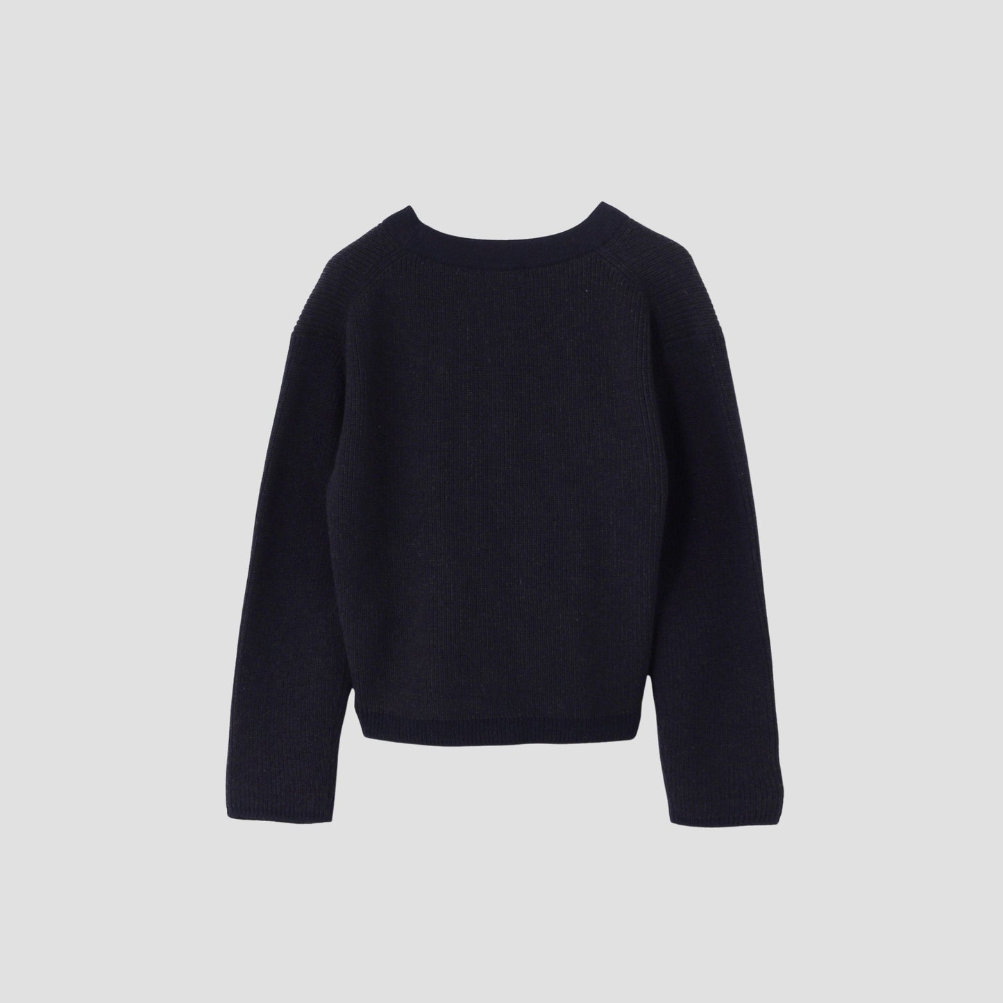 LIGHTWEIGHT WOOL KNIT