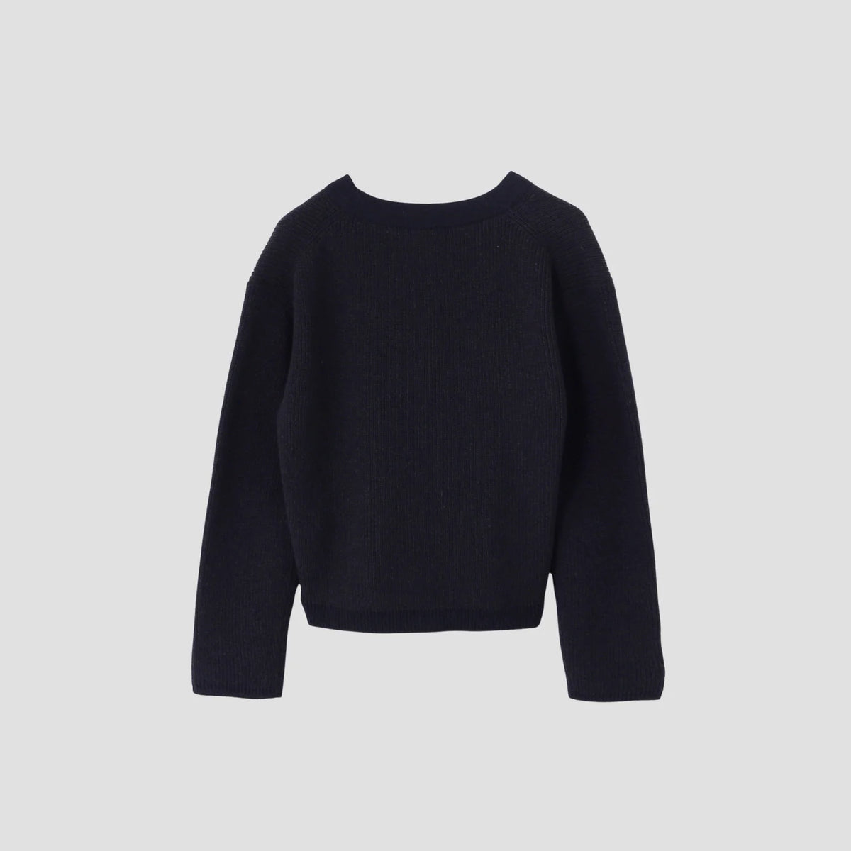 LIGHTWEIGHT WOOL KNIT