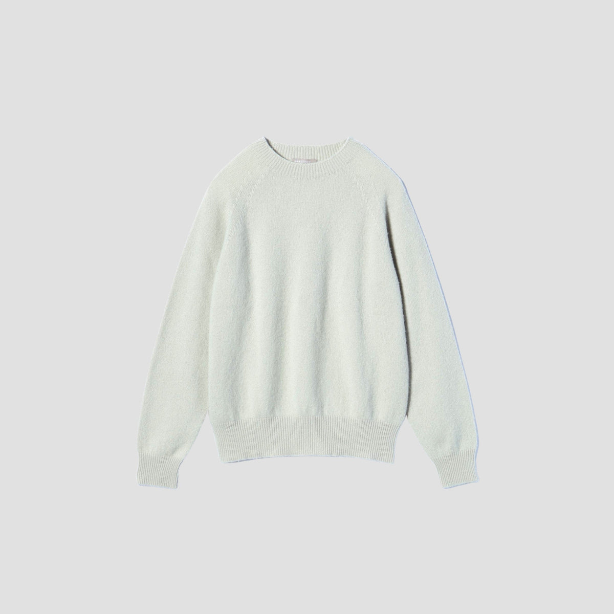 CLASSIC CREW NECK KNIT