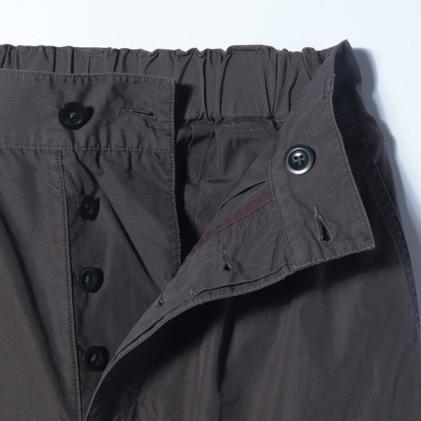 FINE COMPACT COTTON POPLIN TROUSERS