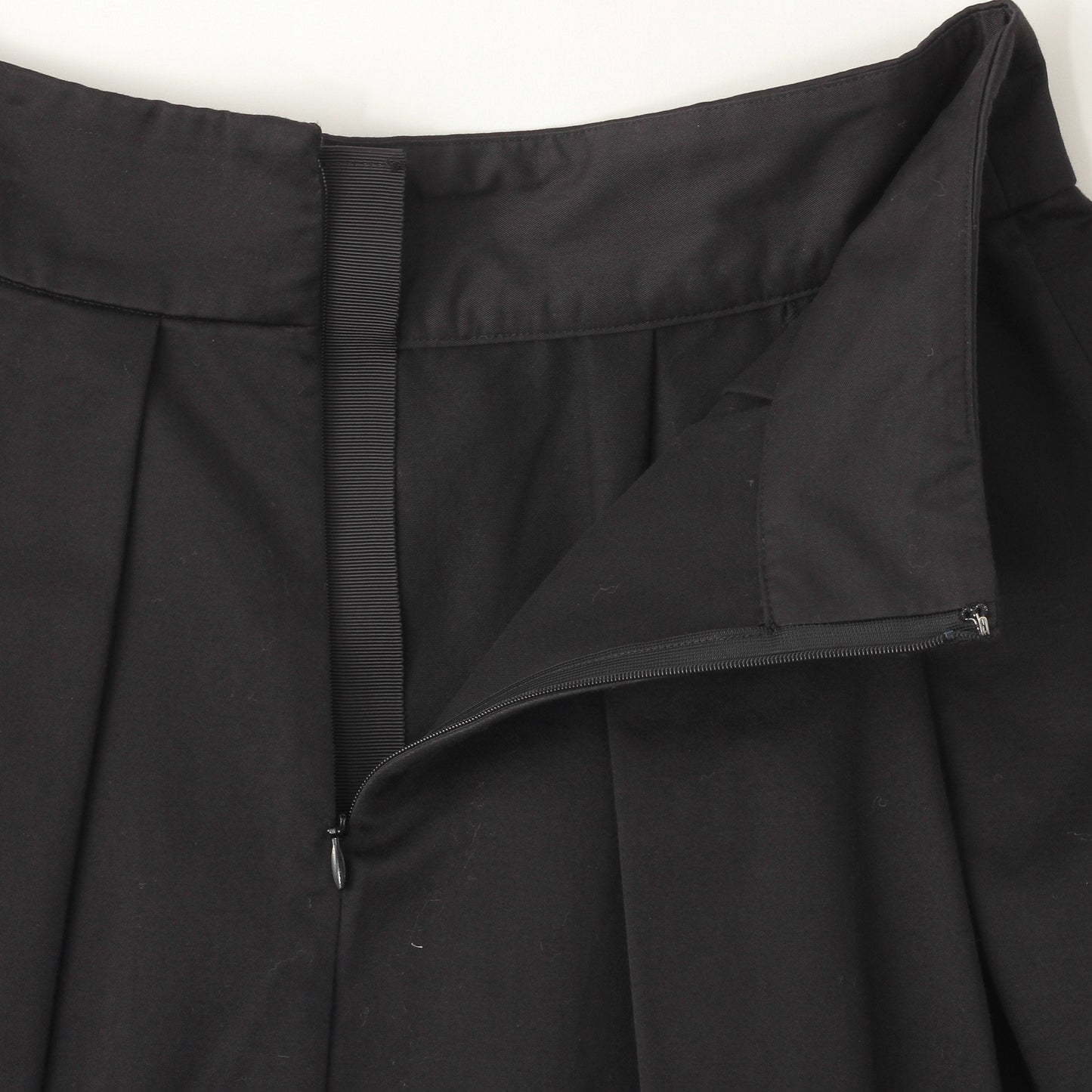 WASHED COTTON SATEEN SKIRT