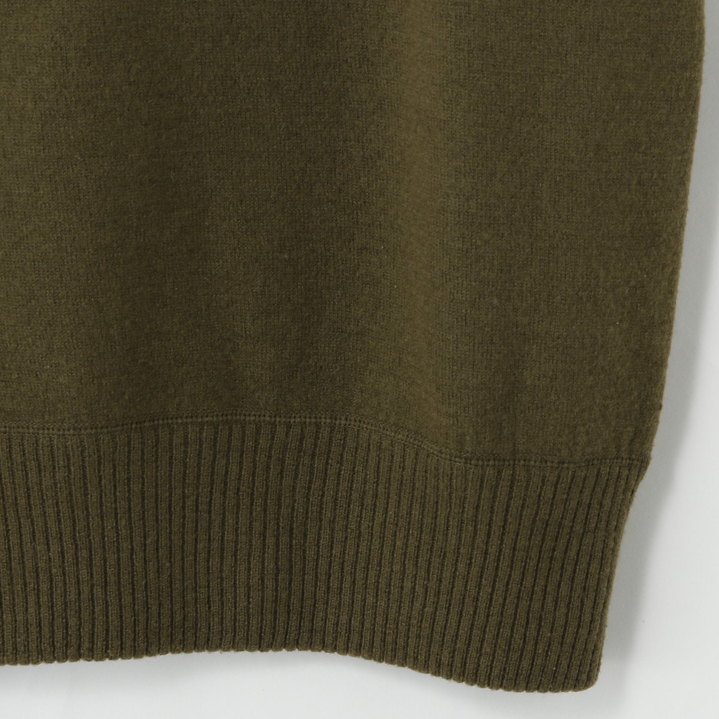 FELTED ROUGH WOOL KNIT