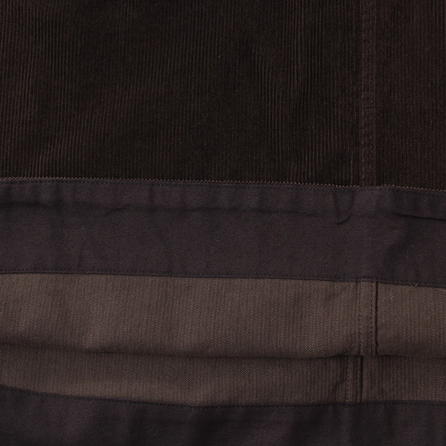 DRY COTTON NEEDLECORD SKIRT
