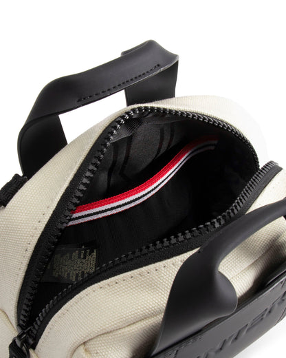 リファインド スティッチ キャンバス クロスボディ