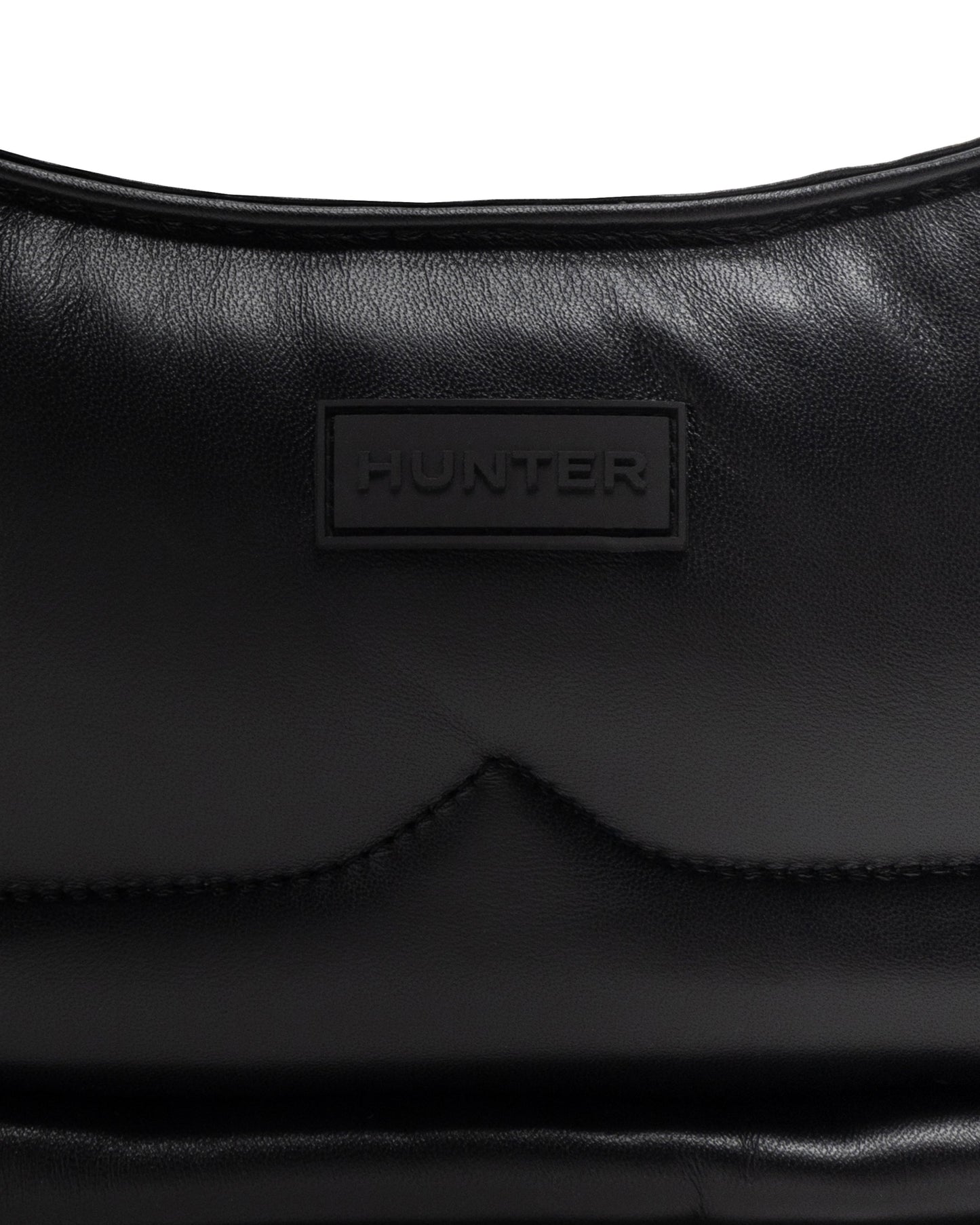 レザー フレームド ミディ ホーボー クロスボディ